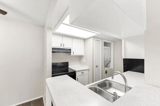 Fountainhead Apartments in Kansas City, MO - Building Photo - Building Photo