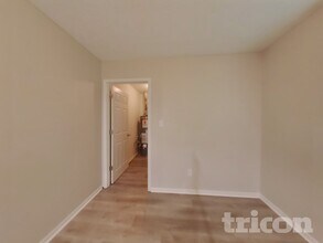 114 Scarborough Ct in Ellenwood, GA - Building Photo - Building Photo