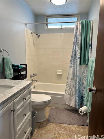 property at 2211 Ala Wai Blvd