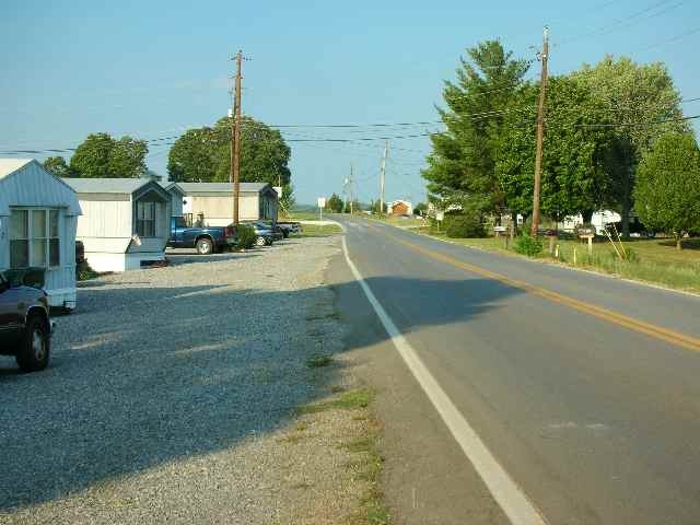 307 Cate Byrd Rd in Kodak, TN - Building Photo