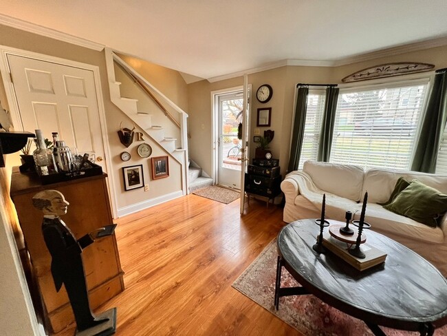 1N261 Stacy Ct in Glen Ellyn, IL - Foto de edificio - Building Photo