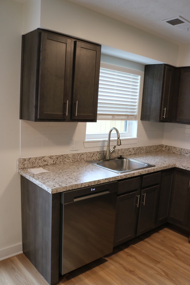 Dalehaven Estates in Evansville, IN - Building Photo - Building Photo