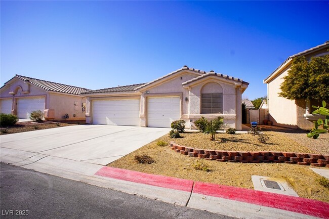 7827 Lobella St in Las Vegas, NV - Building Photo - Building Photo