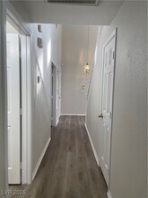 10617 Englewood Cliffs Ave in Las Vegas, NV - Building Photo - Building Photo