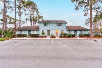 1503 Marsh Cove Ln in Palm Valley, FL - Foto de edificio - Building Photo