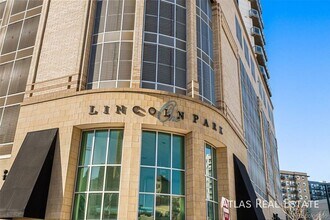 2001 Lincoln St in Denver, CO - Building Photo - Building Photo