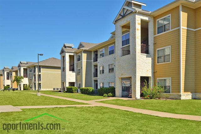 Villas at Shaver in Pasadena, TX - Building Photo - Building Photo