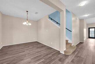 4406 Park Trail Ln in Pasadena, TX - Building Photo - Building Photo