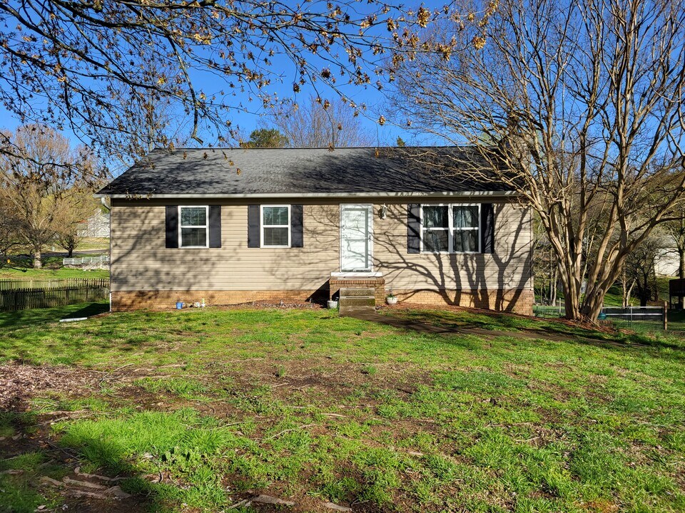 10609 Sprawls Point in Knoxville, TN - Building Photo