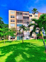 14623 Bonaire Blvd in Delray Beach, FL - Building Photo