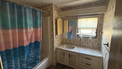 5501 9th St in Great Bend, KS - Foto de edificio - Building Photo