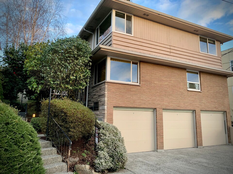 922 10th Ave E, Unit #6 in Seattle, WA - Building Photo