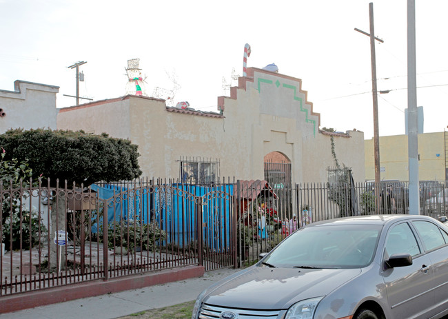 1114-1120 E 67th St in Los Angeles, CA - Building Photo - Building Photo