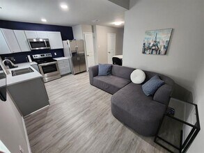 511 Oakwood Ln in Arlington, TX - Building Photo - Building Photo