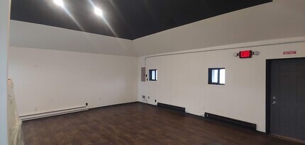 5723 W North Ave in Milwaukee, WI - Building Photo - Building Photo