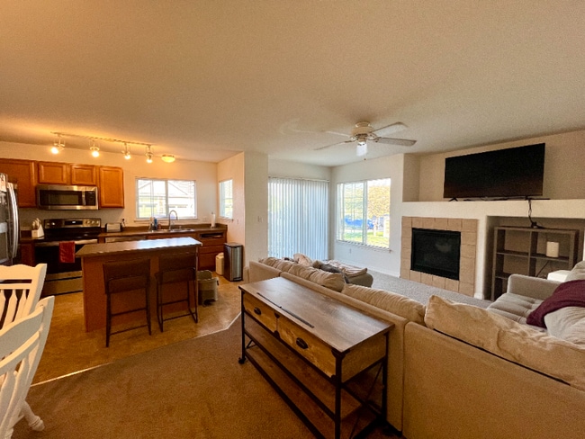 15800 E 121st Ave in Brighton, CO - Building Photo - Building Photo