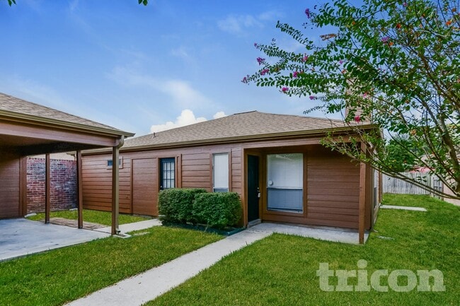 property at 6922 Clee Ln