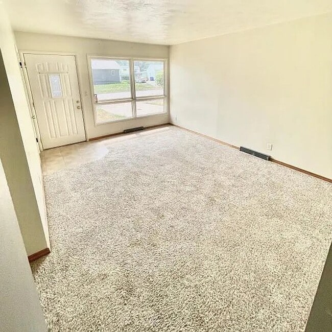 1020 E Tallent St in Rapid City, SD - Building Photo - Building Photo