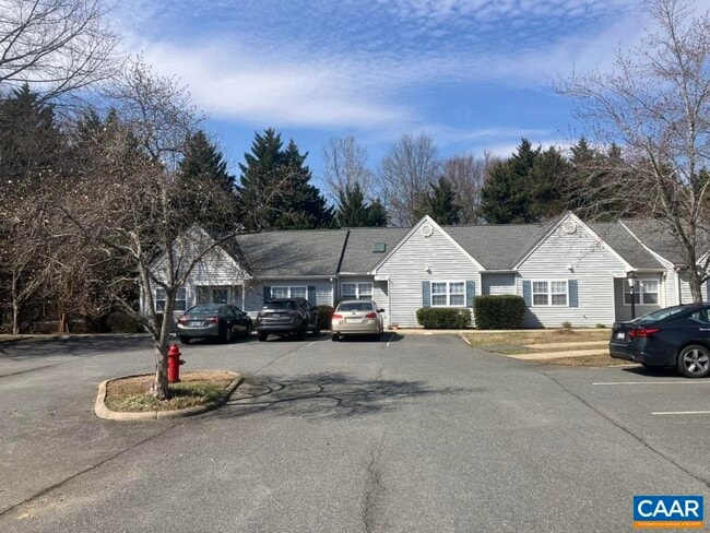 property at 1420 Lilac Ct