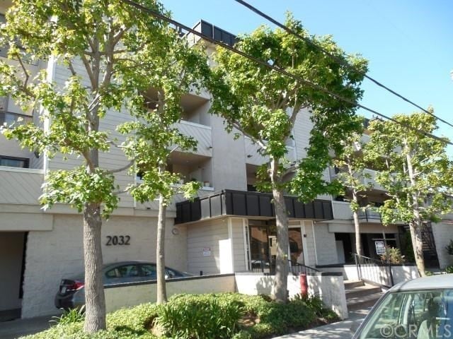 2032 E Bermuda St, Unit 104 in Long Beach, CA - Building Photo - Building Photo