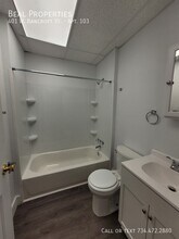 Prescott Place in Toledo, OH - Building Photo - Building Photo