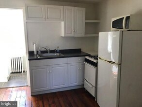 2026 Bainbridge St in Philadelphia, PA - Building Photo - Building Photo