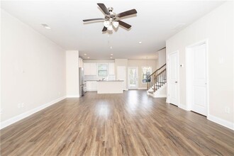 175 Orchard Dr in Covington, GA - Foto de edificio - Building Photo