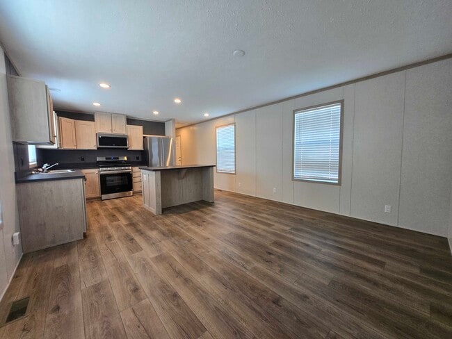 52705 Van Buren Dr in Chesterfield, MI - Building Photo - Building Photo