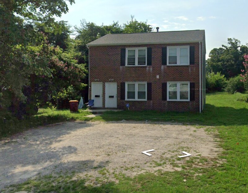 1114 Halifax St in Petersburg, VA - Building Photo