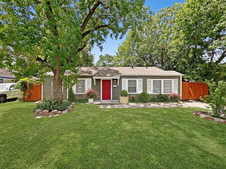 2011 6th St in Galena Park, TX - Building Photo