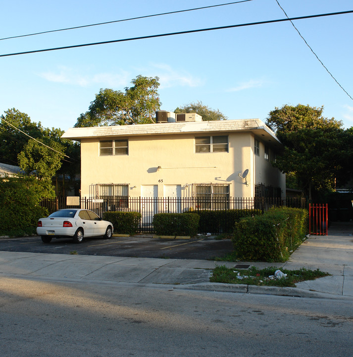 65 NE 59th St in Miami, FL - Building Photo