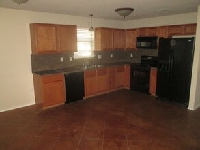 912 Carla Kay Dr in Belton, TX - Building Photo - Building Photo