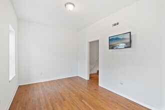 1836 N 17th St, Unit B1 in Philadelphia, PA - Building Photo - Building Photo