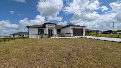 9054 Lamkin Cir in La Belle, FL - Building Photo - Building Photo