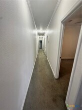 203 Palmwood Dr in Victoria, TX - Building Photo - Building Photo