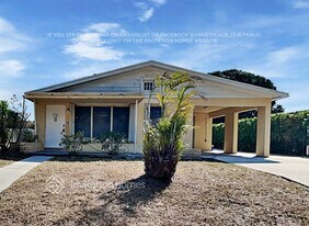 1521 20th Ave N in Lake Worth Beach, FL - Building Photo