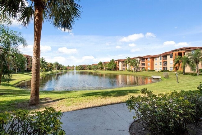 5542 Metrowest Blvd in Orlando, FL - Building Photo - Building Photo