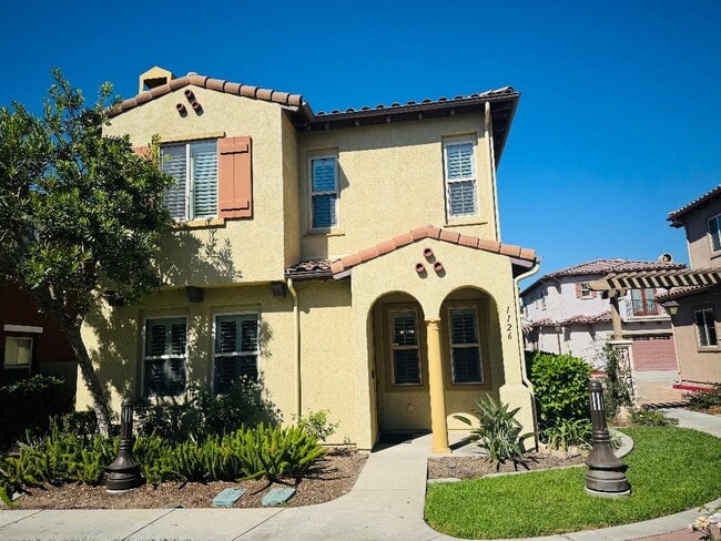 1126 Usha Ln in Duarte, CA - Building Photo - Building Photo