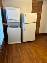 1360 S High St, Unit 2nd floor in Columbus, OH - Building Photo - Building Photo