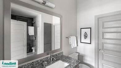 6107 E Riverside Dr, Unit 178 in Austin, TX - Building Photo - Building Photo