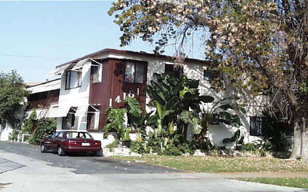 14151 Friar St in Van Nuys, CA - Foto de edificio - Building Photo