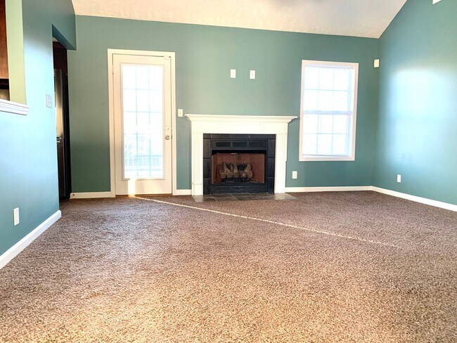 1359 Constitution Dr in Clarksville, TN - Building Photo - Building Photo