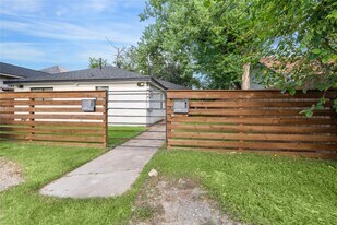 4210 Delhi St in Houston, TX - Building Photo