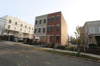 1159 Oates St NE in Washington, DC - Building Photo - Building Photo