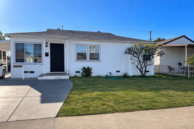 13219 Crossdale Ave, Unit Back House - #13221