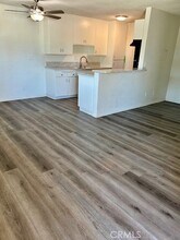 685 E Vista Chino, Unit A in Palm Springs, CA - Foto de edificio - Building Photo