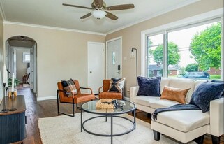 1766 Lynn Dr in Ambridge, PA - Building Photo