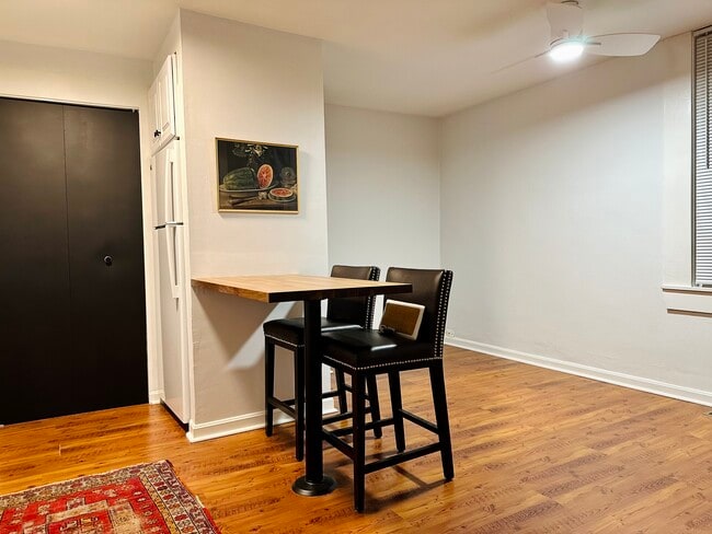 982 Hatch St, Unit #2