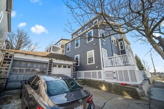 455 Broadway, Unit 2 in Somerville, MA - Building Photo - Building Photo