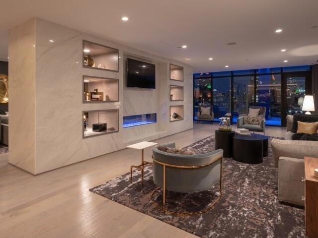 1400 W Peachtree St NW in Atlanta, GA - Building Photo - Building Photo